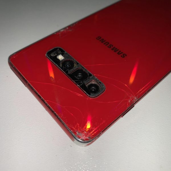 image of Samsung S10 Plus with a cracked Back