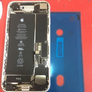 image showing iPhone 7 with a faulty battery